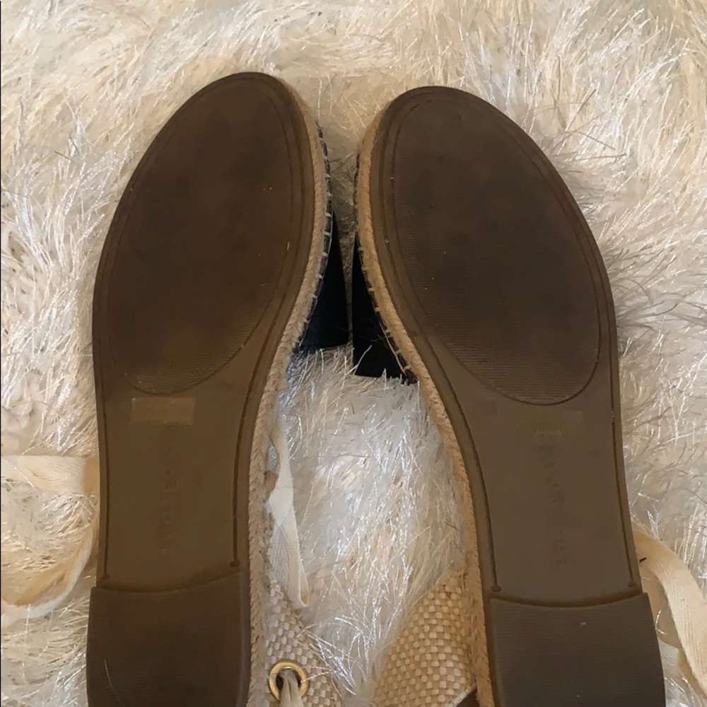 Sandals - Picture 3 of 4